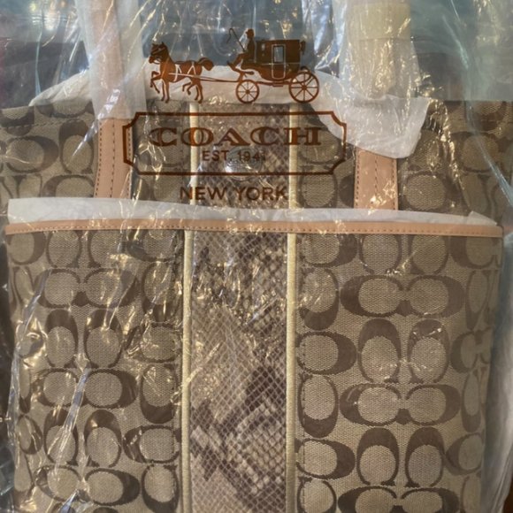 Coach Signature Python Stripe Tote Purse Bag Khaki/Natural ( new with tag) - Picture 9 of 9